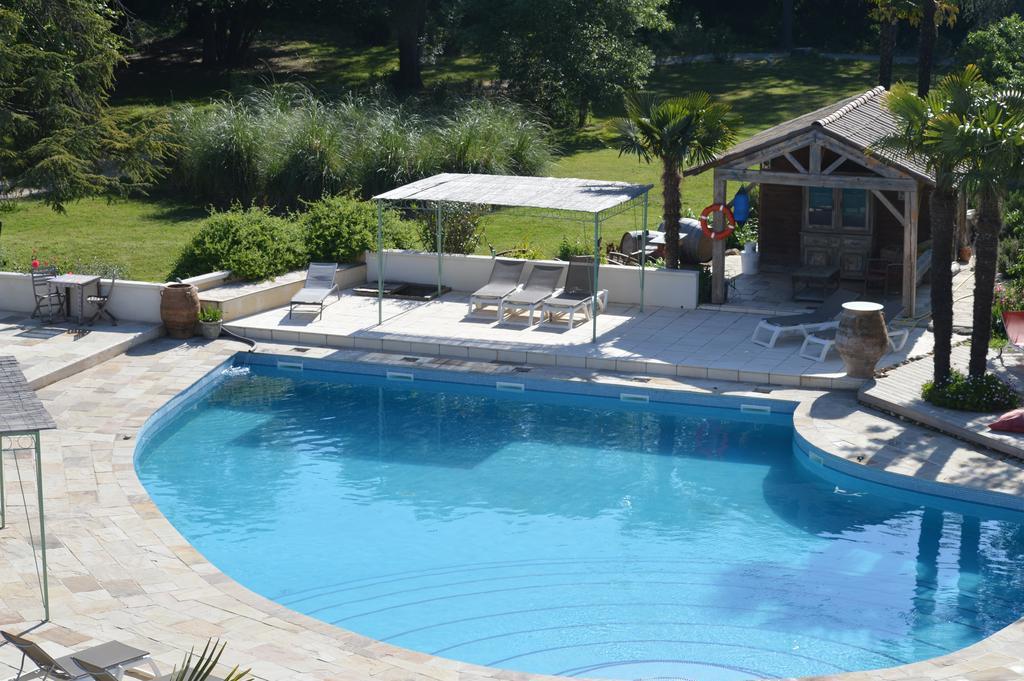 Chateau La Roque Margaux Hotel Servian Esterno foto