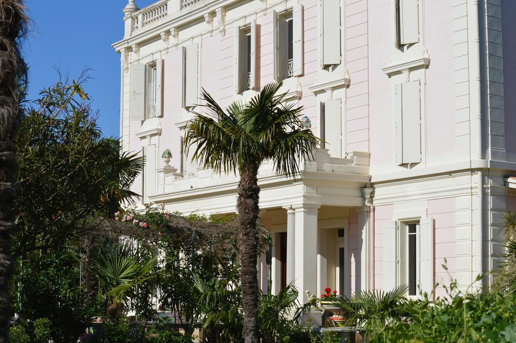 Chateau La Roque Margaux Hotel Servian Esterno foto
